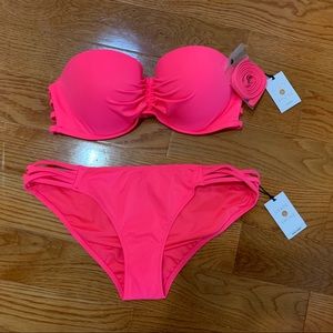 NWT Swim Suit from Target. 34D & Medium